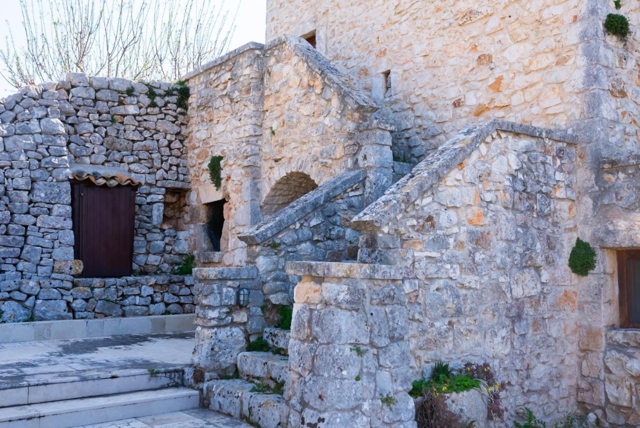 Masseria Montepaolo Dimora Di Charme Κονβερσάνο Εξωτερικό φωτογραφία