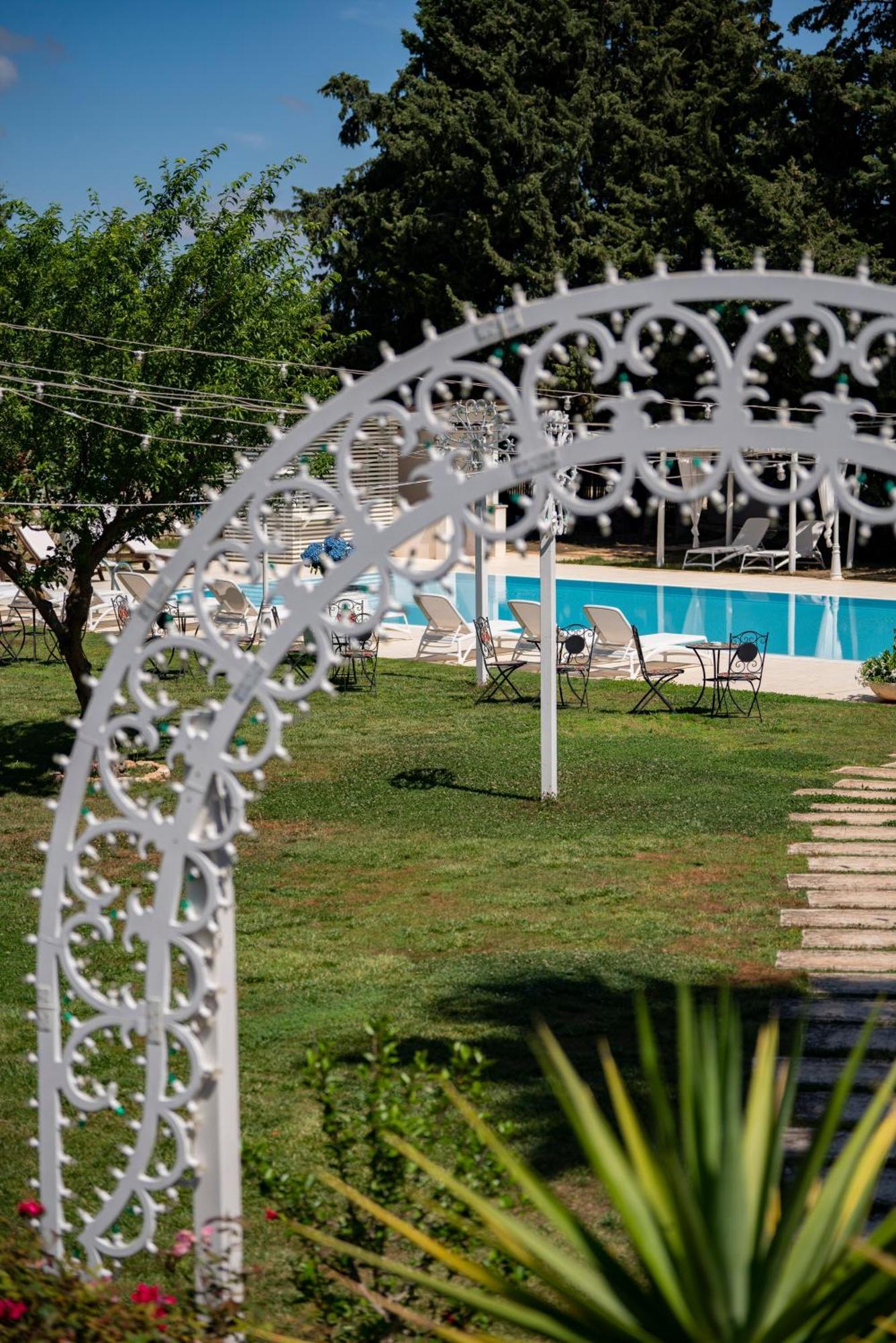 Masseria Montepaolo Dimora Di Charme Κονβερσάνο Εξωτερικό φωτογραφία